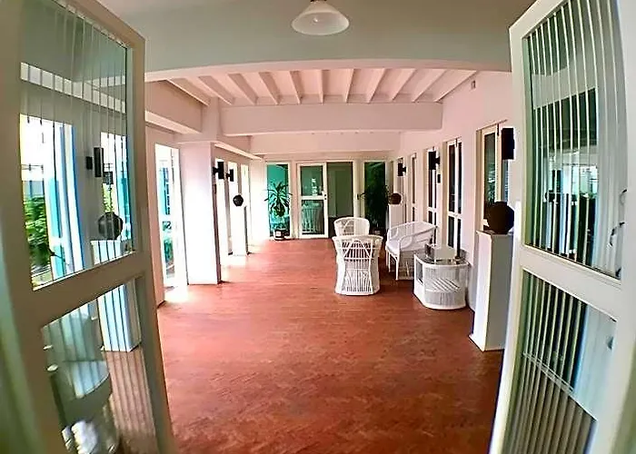 Vimala فندق
